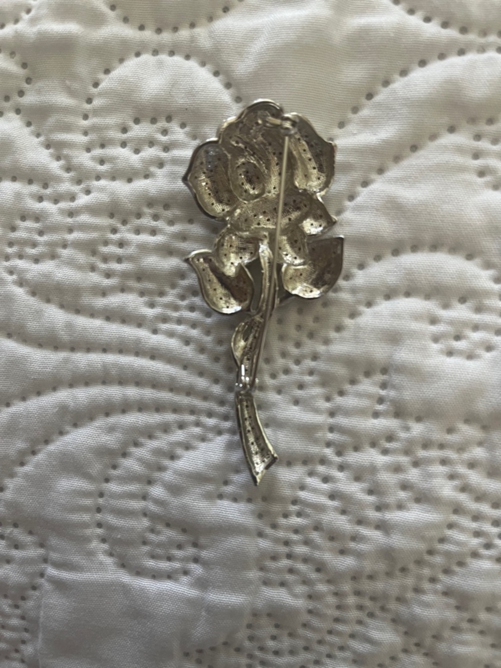 Rose pin - Picture 3 of 3